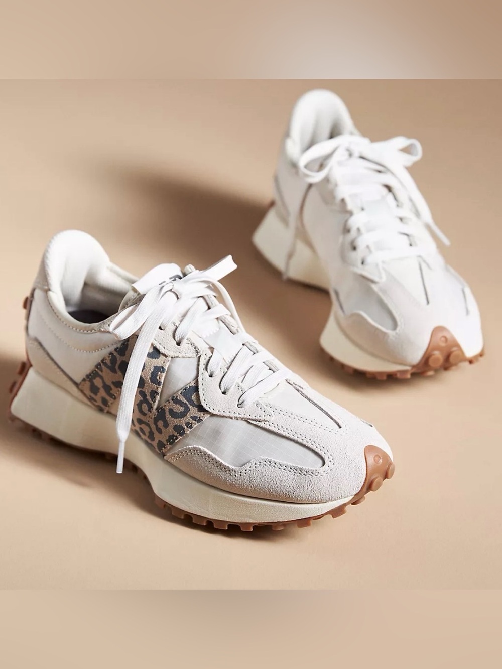 NIB New Balance Women’s 327 Leopard Print Sneakers Size 6 - Picture 2 of 14